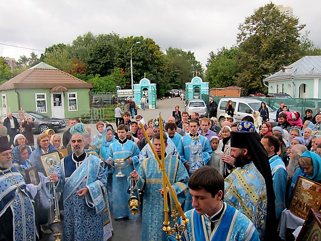 RozhdestvoPresvyatoyBogoroditsy2011_53